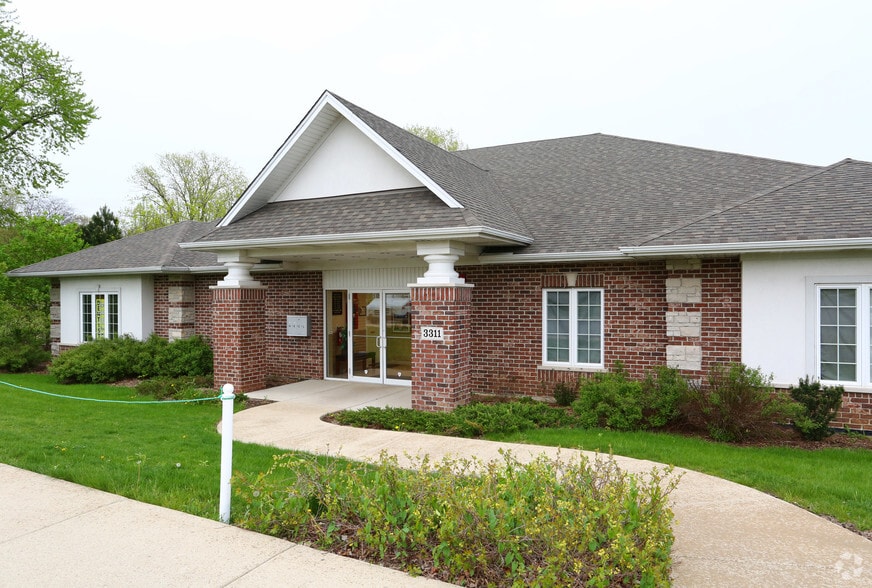 3311 Hobson Rd, Woodridge, IL for sale - Building Photo - Image 3 of 6
