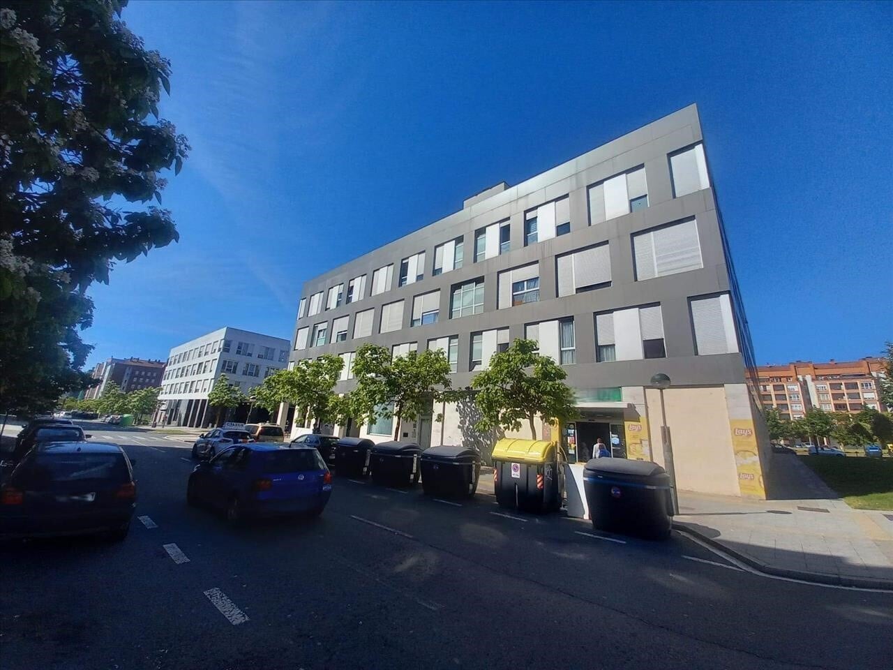 Hondarribia Kalea, GASTEIZ, Álava for sale Building Photo- Image 1 of 6