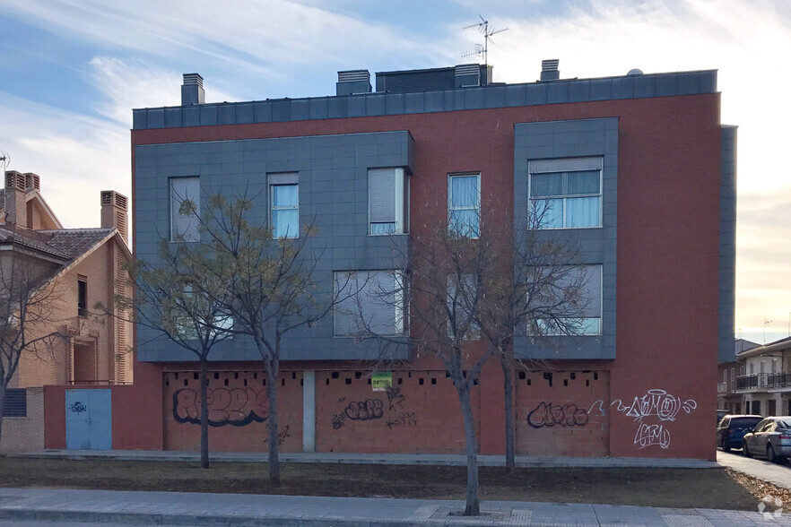 Calle Marcelino Orozco, 24, Azuqueca de Henares, Guadalajara à louer - Photo du bâtiment - Image 2 de 2