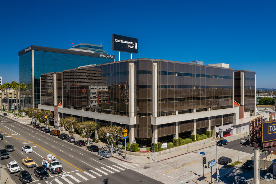 11500 W Olympic Blvd, Los Angeles, CA for lease - Primary Photo - Image 2 of 5