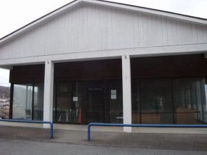 513 Kanawha Ave, Rainelle, WV for sale - Primary Photo - Image 1 of 2