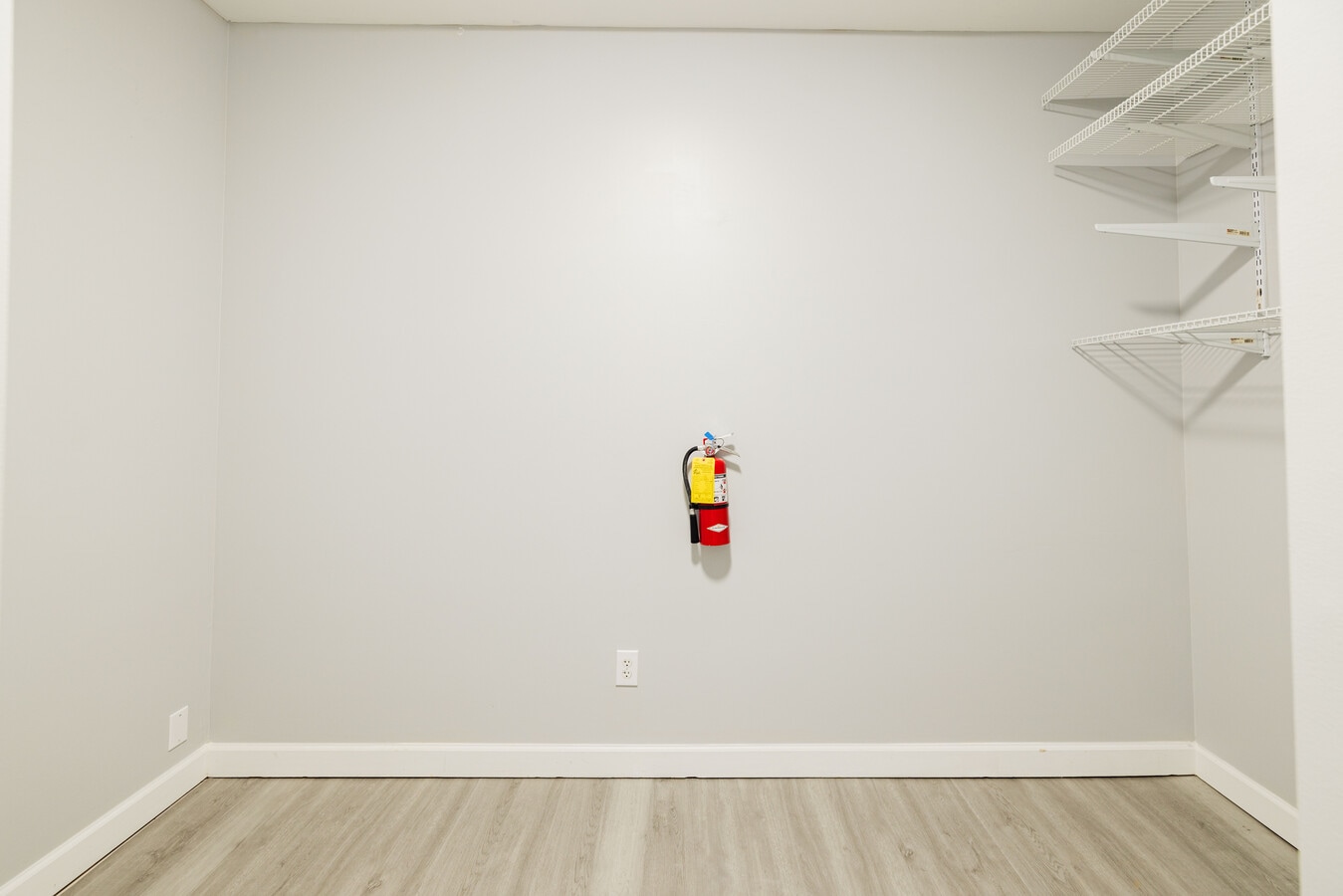 1301-1304 Macy Dr, Roswell, GA 30076 - Unit 1302 - - Interior Photo - Image 1 of 47