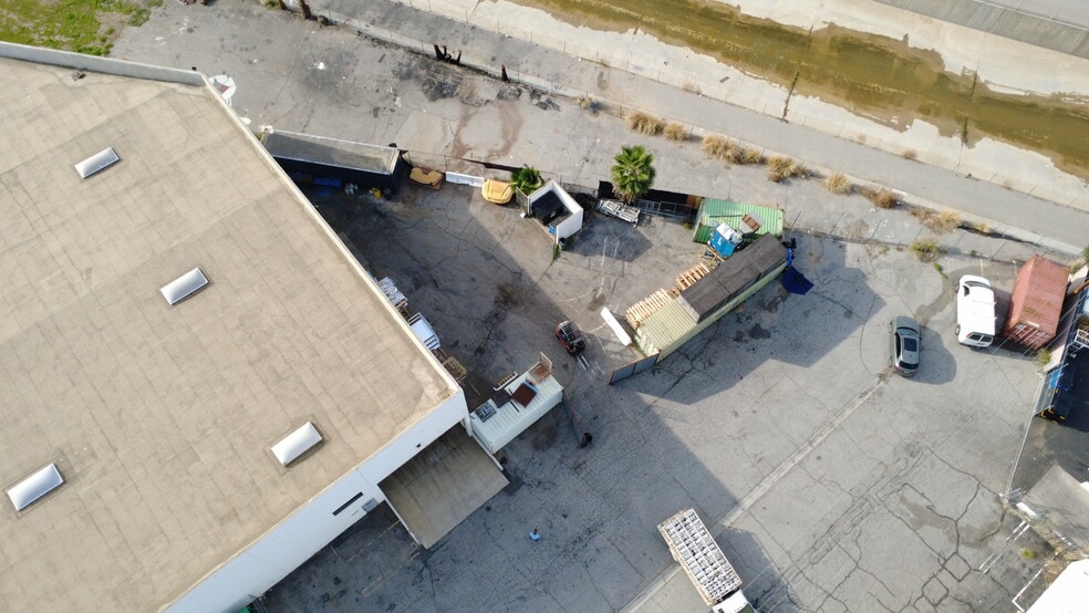21301-21305 Itasca St, Chatsworth, CA for lease - Building Photo - Image 3 of 6