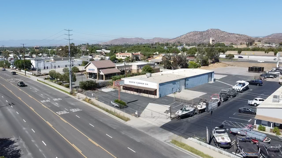 1751 Hamner Ave, Norco, CA for lease - Primary Photo - Image 1 of 1