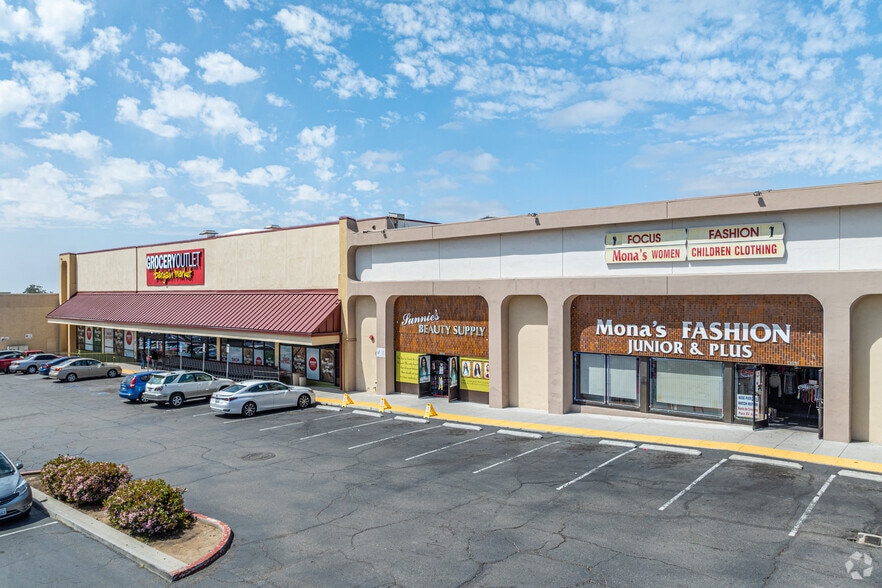 5379-5399 54th St, San Diego, CA à louer - Photo du bâtiment - Image 3 de 4