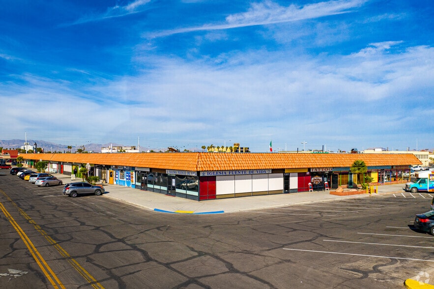 953 E Sahara Ave, Las Vegas, NV for lease - Building Photo - Image 3 of 3