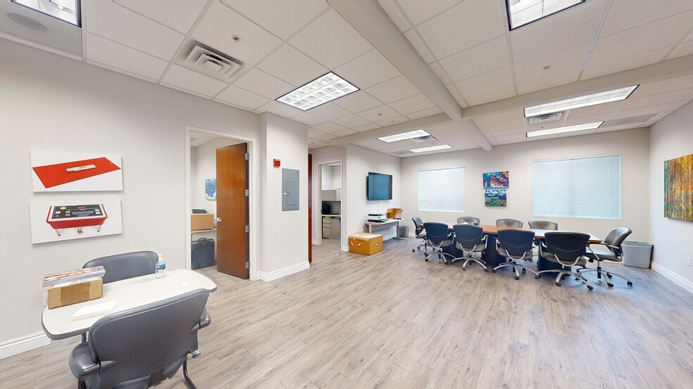 950 Peninsula Corporate Cir, Boca Raton, FL for lease - Matterport 3D Scan - Image 2 of 17