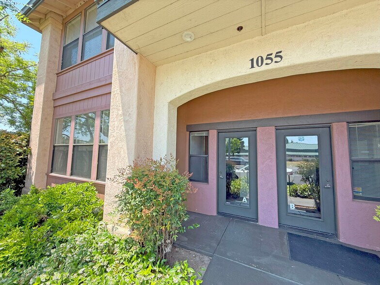 1055 Broadway, Sonoma, CA à louer - Photo du bâtiment - Image 2 de 10