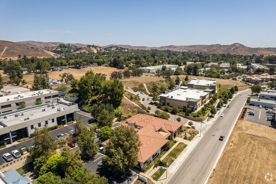 28811 Canwood St, Agoura Hills, CA à vendre - Aérien - Image 3 de 25