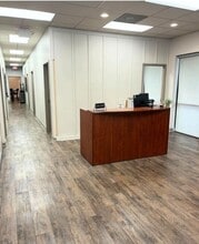 3227 Spottswood St, Raleigh, NC à louer Hall d’entrée- Image 1 de 4