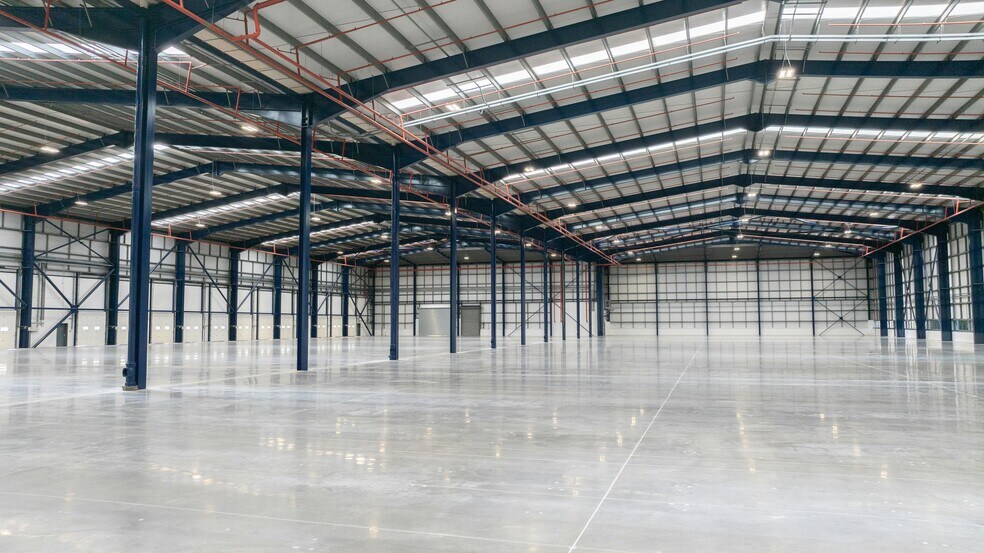 Osier Dr, Nottingham à louer - Photo du bâtiment - Image 2 de 5