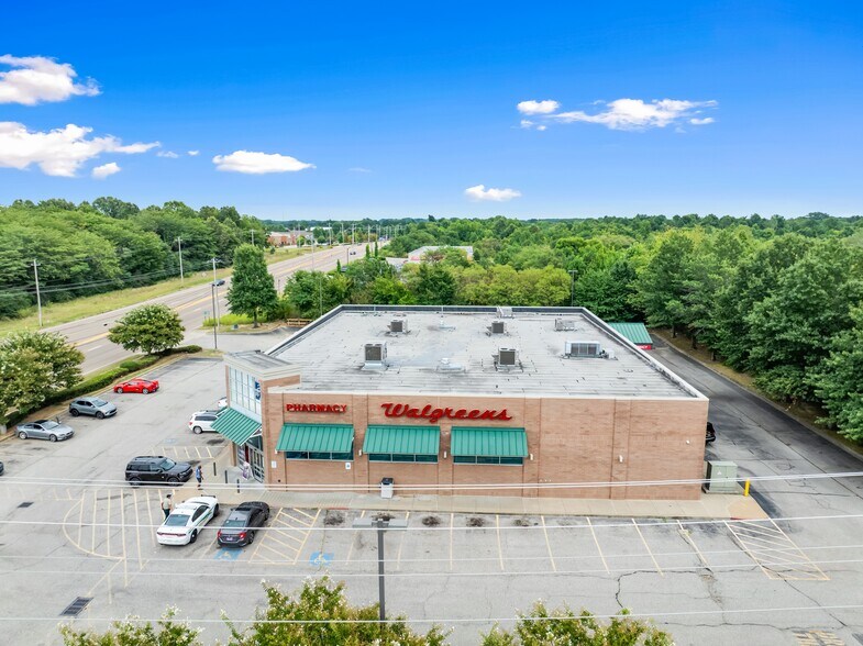 8035 E Shelby Dr, Memphis, TN à vendre - Photo du bâtiment - Image 2 de 7