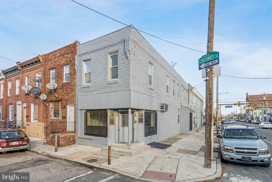 2053 S Croskey St, Philadelphia, PA for sale - Building Photo - Image 1 of 16