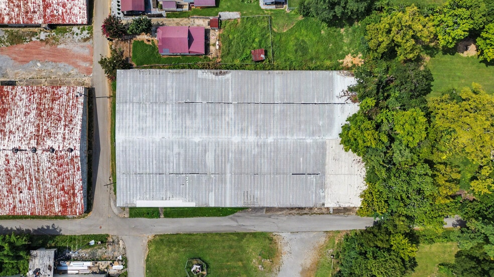 237 Loretta St, Greeneville, TN for sale - Building Photo - Image 2 of 41