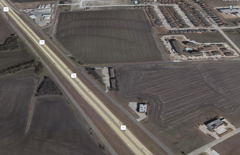 NEC US Highway 75 & Texana St, Van Alstyne, TX for lease - Aerial - Image 3 of 7