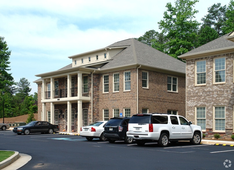 1905 Woodstock Rd, Roswell, GA for lease - Building Photo - Image 3 of 10