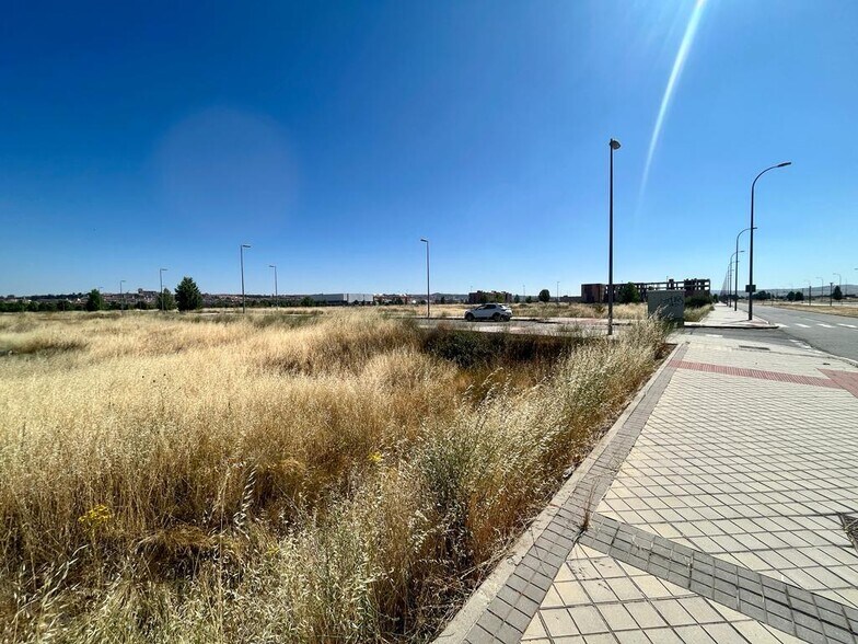 Calle Jesús Grande Aparicio, Ávila, Ávila for sale - Primary Photo - Image 3 of 43