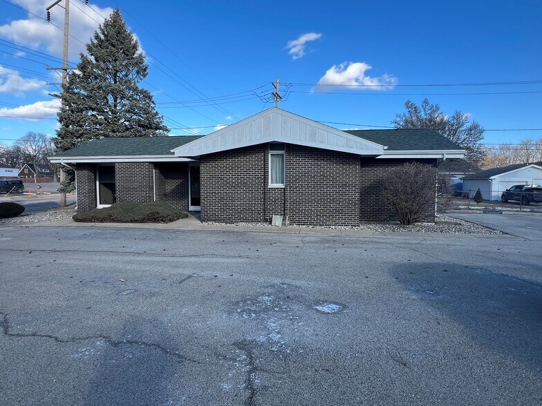 1012 W Fairchild St, Danville, IL à vendre - Photo du bâtiment - Image 2 de 27
