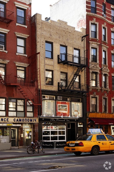 96 2nd Ave, New York, NY for lease - Primary Photo - Image 1 of 2