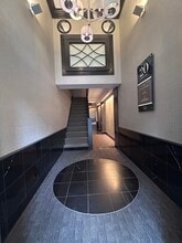 20 Newbury St, Boston, MA for lease Lobby- Image 1 of 4