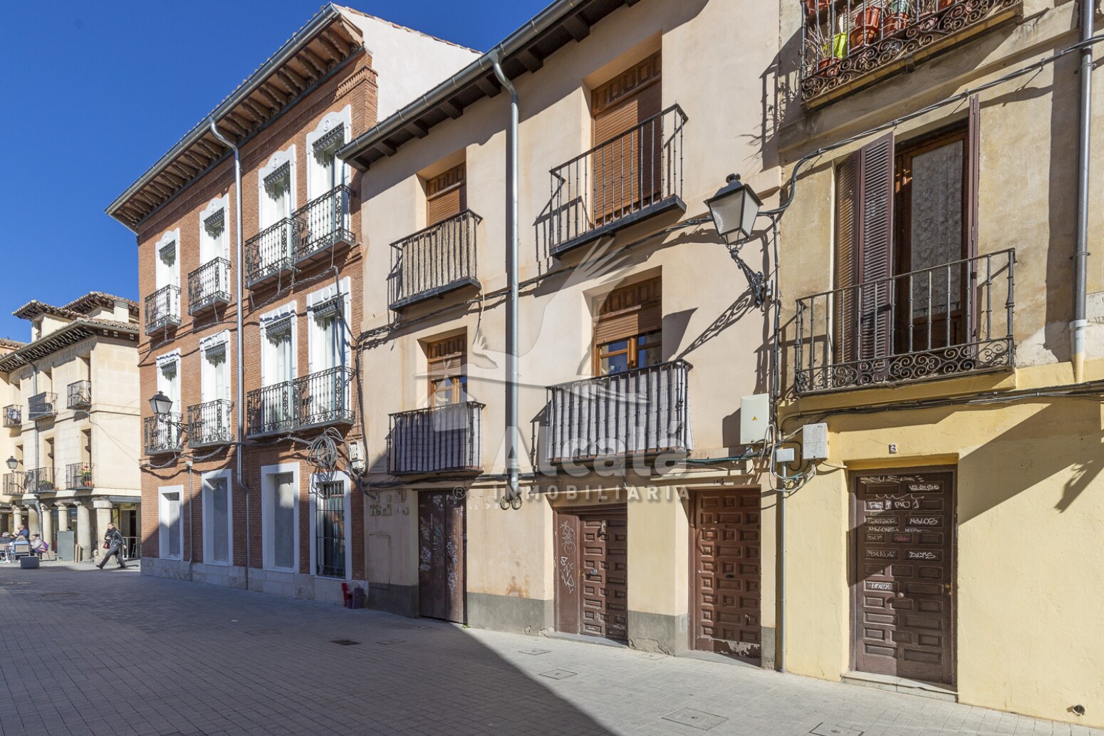 Commerce de détail dans Alcalá de Henares, Madrid à louer Photo principale- Image 1 de 4