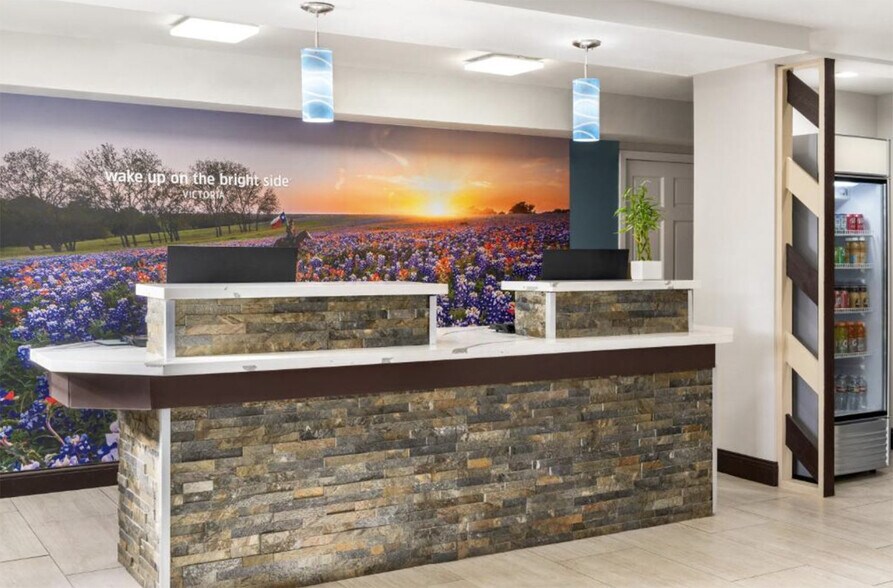 7603 N Navarro St, Victoria, TX à vendre - Photo du bâtiment - Image 3 de 12