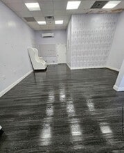 21 Mill St, Paterson, NJ for lease Interior Photo- Image 2 of 4