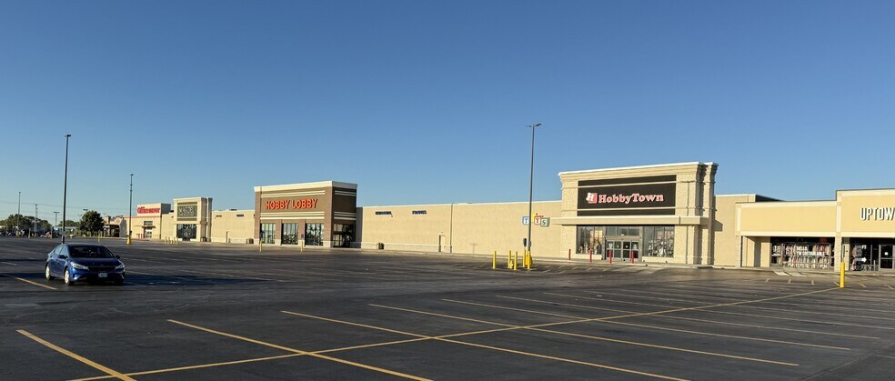 1724 E Battlefield St, Springfield, MO à louer - Photo du bâtiment - Image 2 de 6