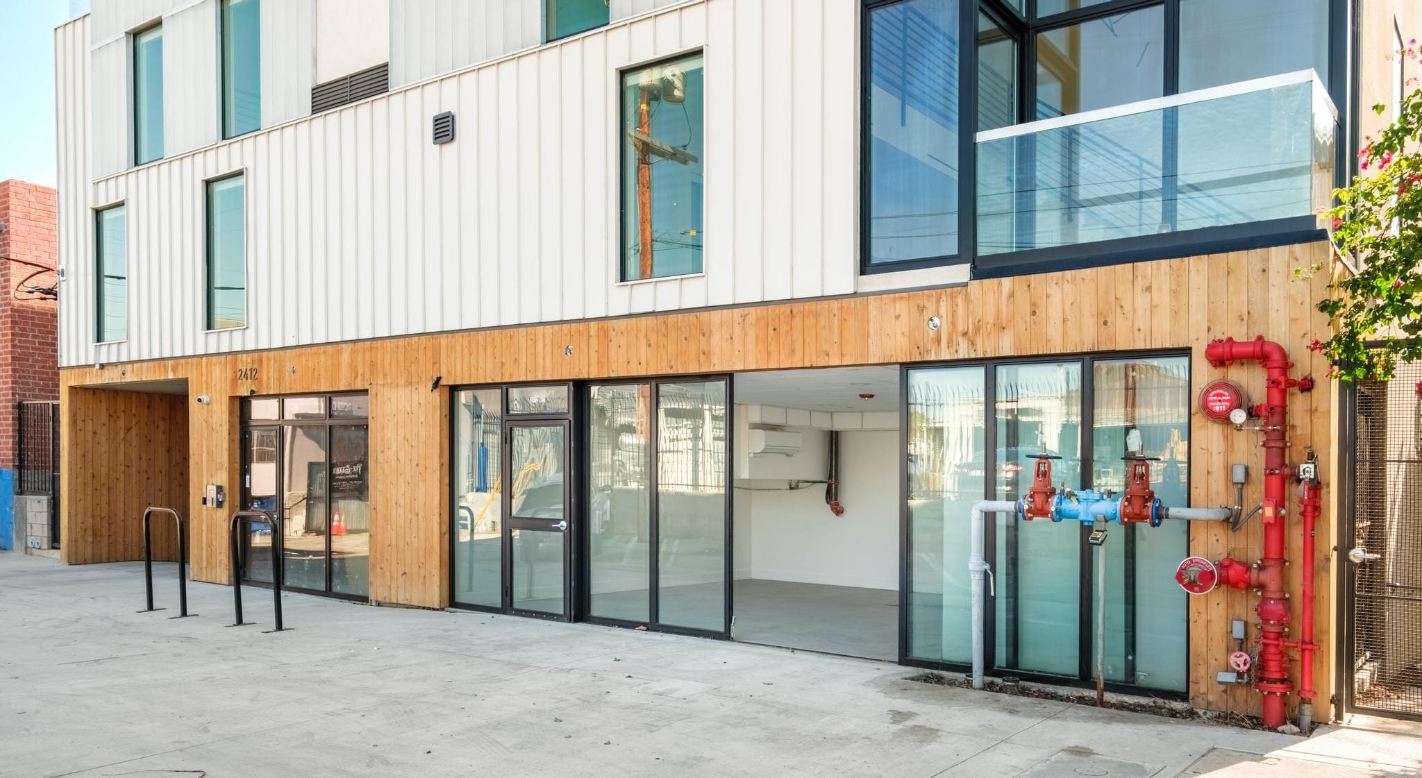 2410-2412 Eads St, Los Angeles, CA for lease Interior Photo- Image 1 of 10