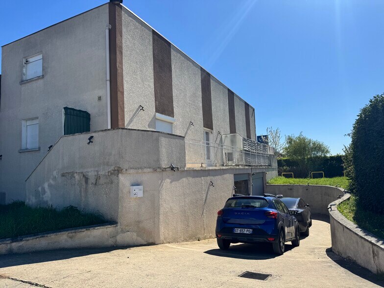 42 Chemin De Gérocourt, Boissy-l'Aillerie for lease - Building Photo - Image 2 of 2