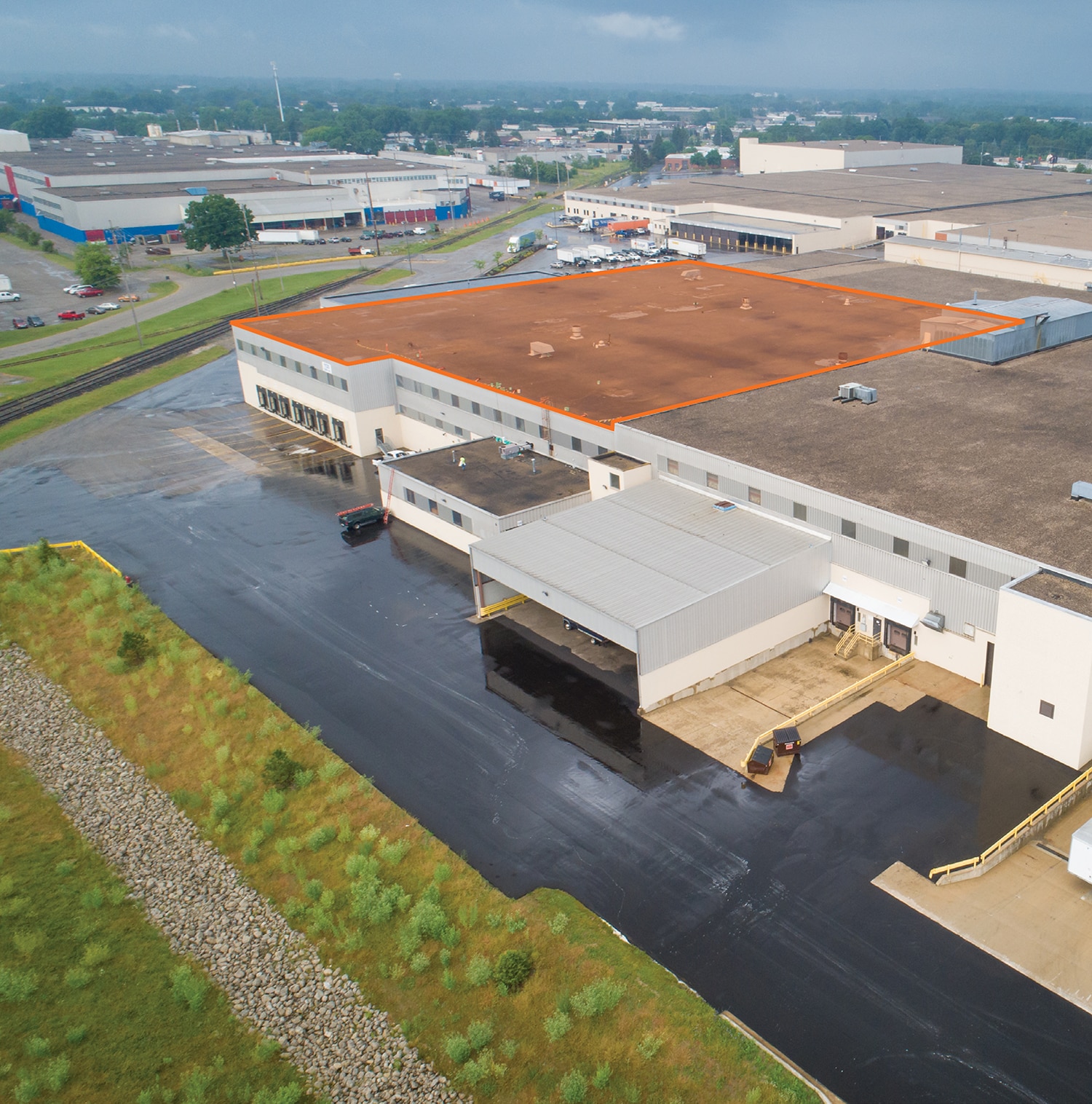 1120 36th St SE, Grand Rapids, MI for lease Building Photo- Image 1 of 10