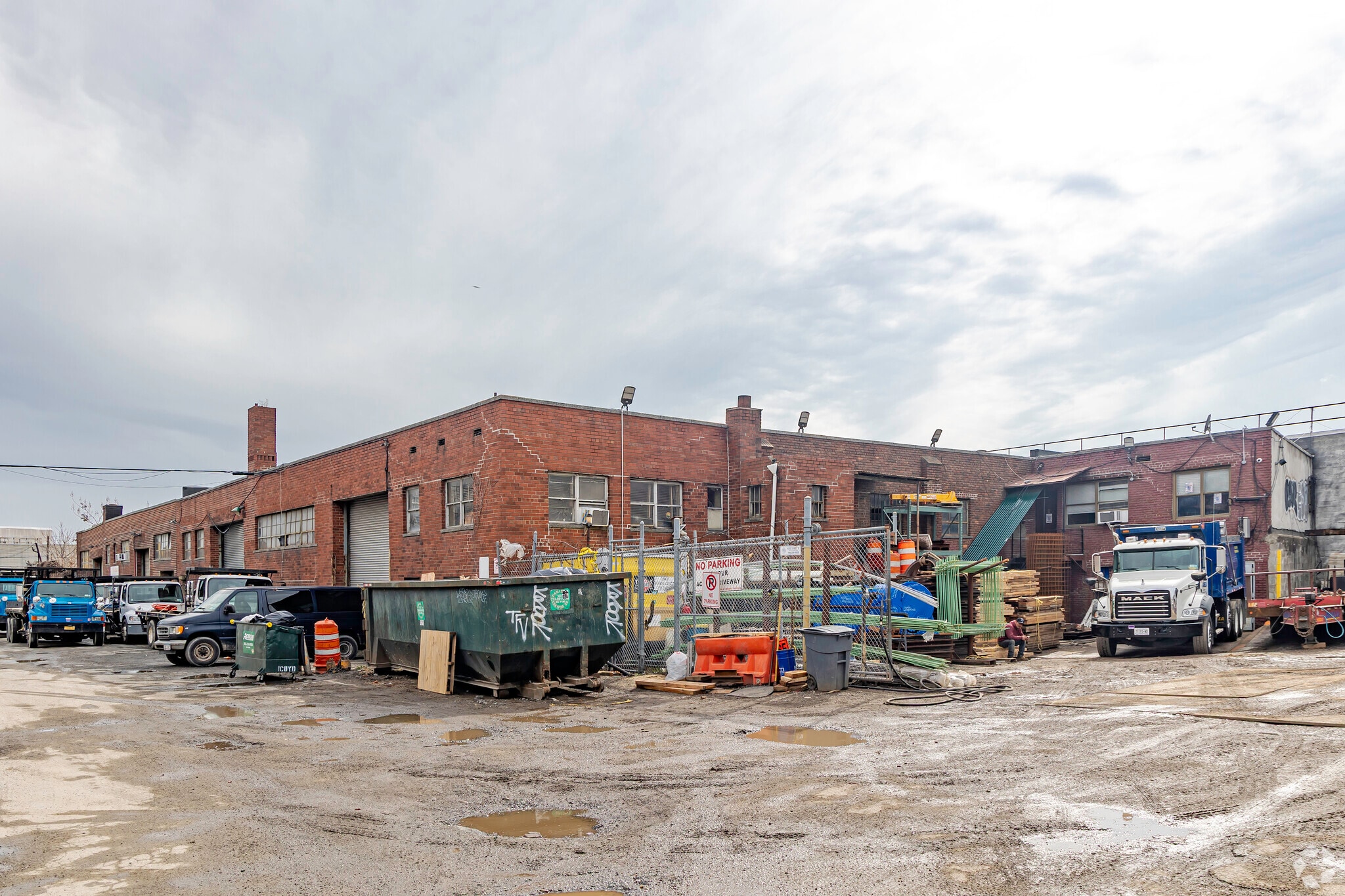 945-975 Close Ave, Bronx, NY for lease Building Photo- Image 1 of 16