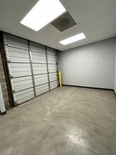 1416-1428 N Sam Houston Pky E, Houston, TX for lease Interior Photo- Image 2 of 6