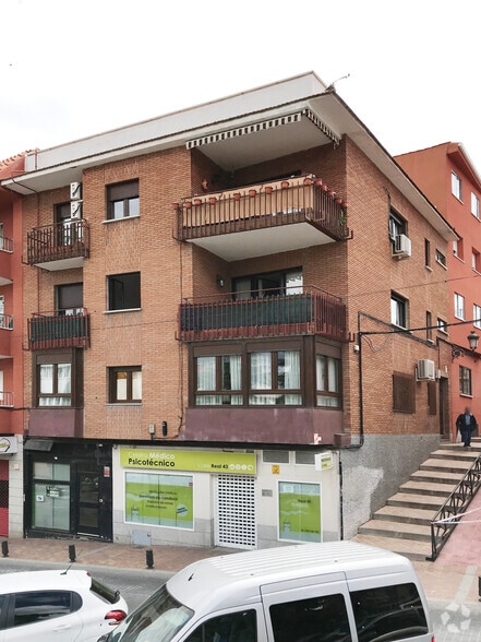 Retail in Colmenar Viejo, Madrid for lease - Primary Photo - Image 1 of 2