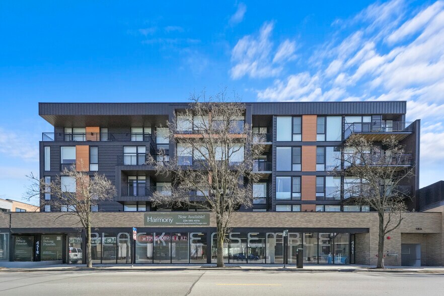 4513 N Clark St, Chicago, IL à vendre - Photo du bâtiment - Image 1 de 1