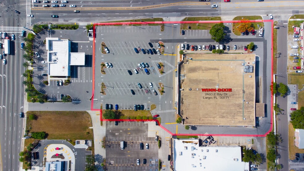 2460 E Bay Dr, Largo, FL for sale - Building Photo - Image 2 of 21