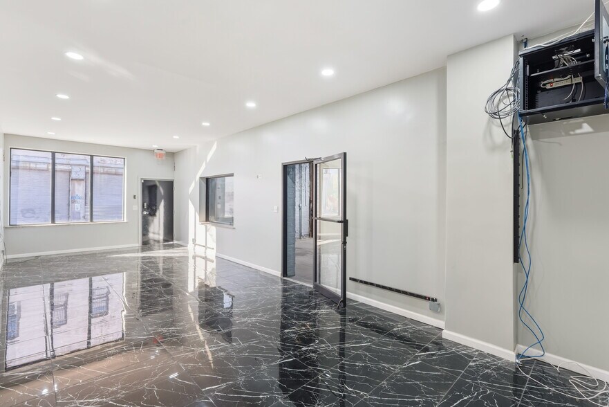 104-110 Harrison Ave, Jersey City, NJ à louer - Photo du bâtiment - Image 3 de 24