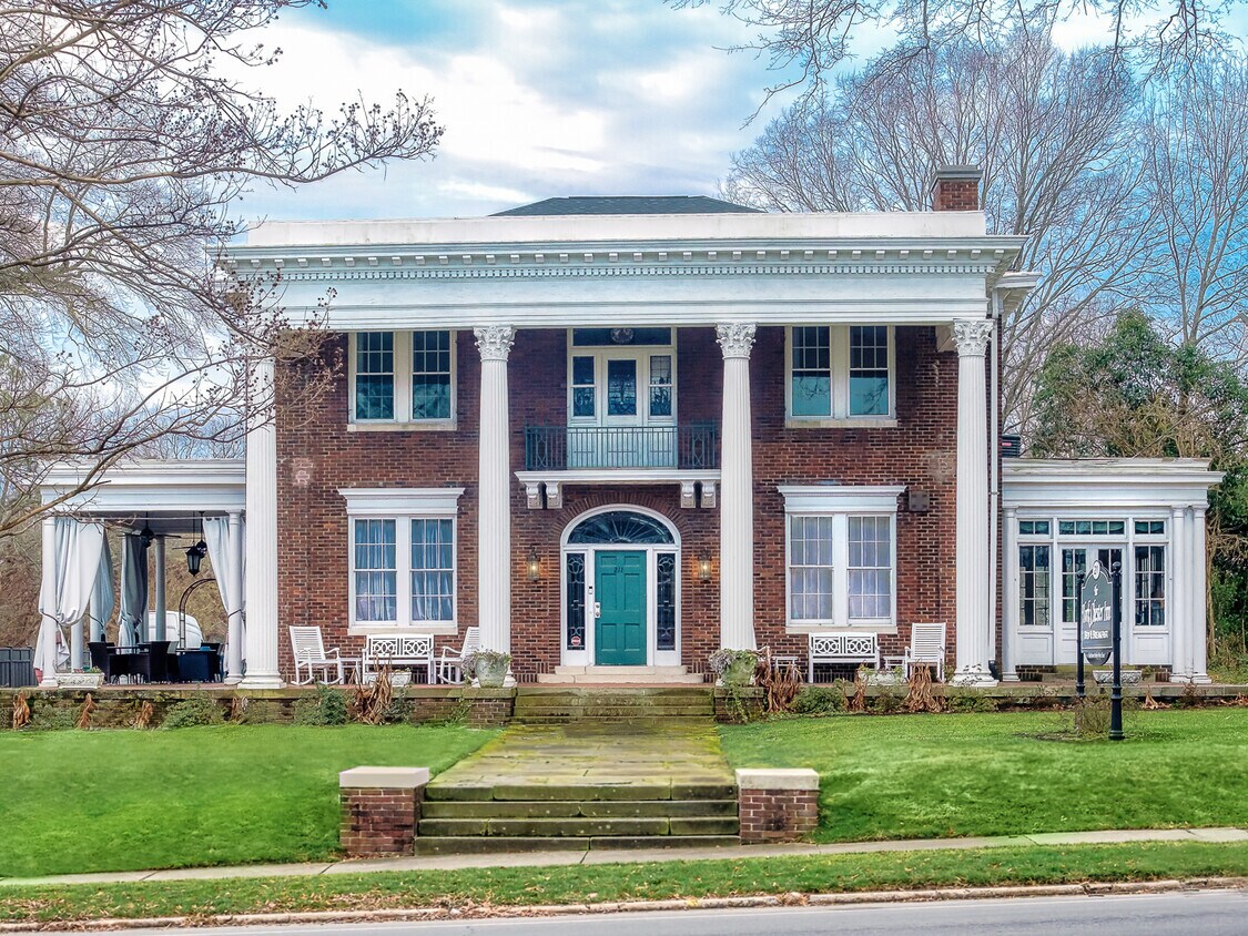 211 W 2nd Ave, Gastonia, NC à vendre Photo principale- Image 1 de 2