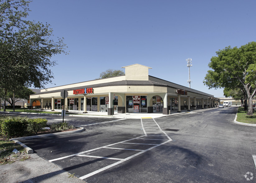 5503-5795 S University Dr, Davie, FL for lease - Building Photo - Image 3 of 10