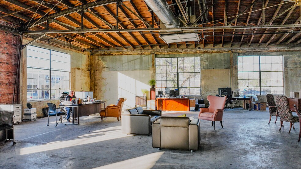 10 N Milby St, Houston, TX à louer - Photo du bâtiment - Image 1 de 29