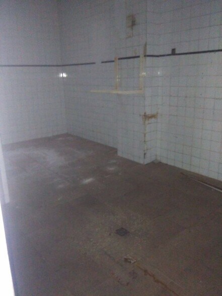 Commerce de détail dans Cáceres, Cáceres à louer - Photo du bâtiment - Image 3 de 8