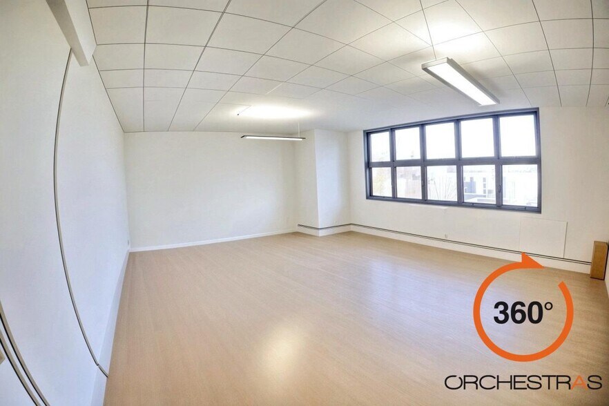 Bureau dans Noisy-le-Grand à vendre - Photo du bâtiment - Image 2 de 10