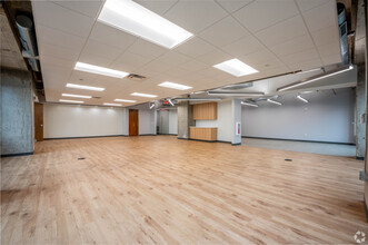 10 W Market St, Indianapolis, IN for lease Interior Photo- Image 2 of 7