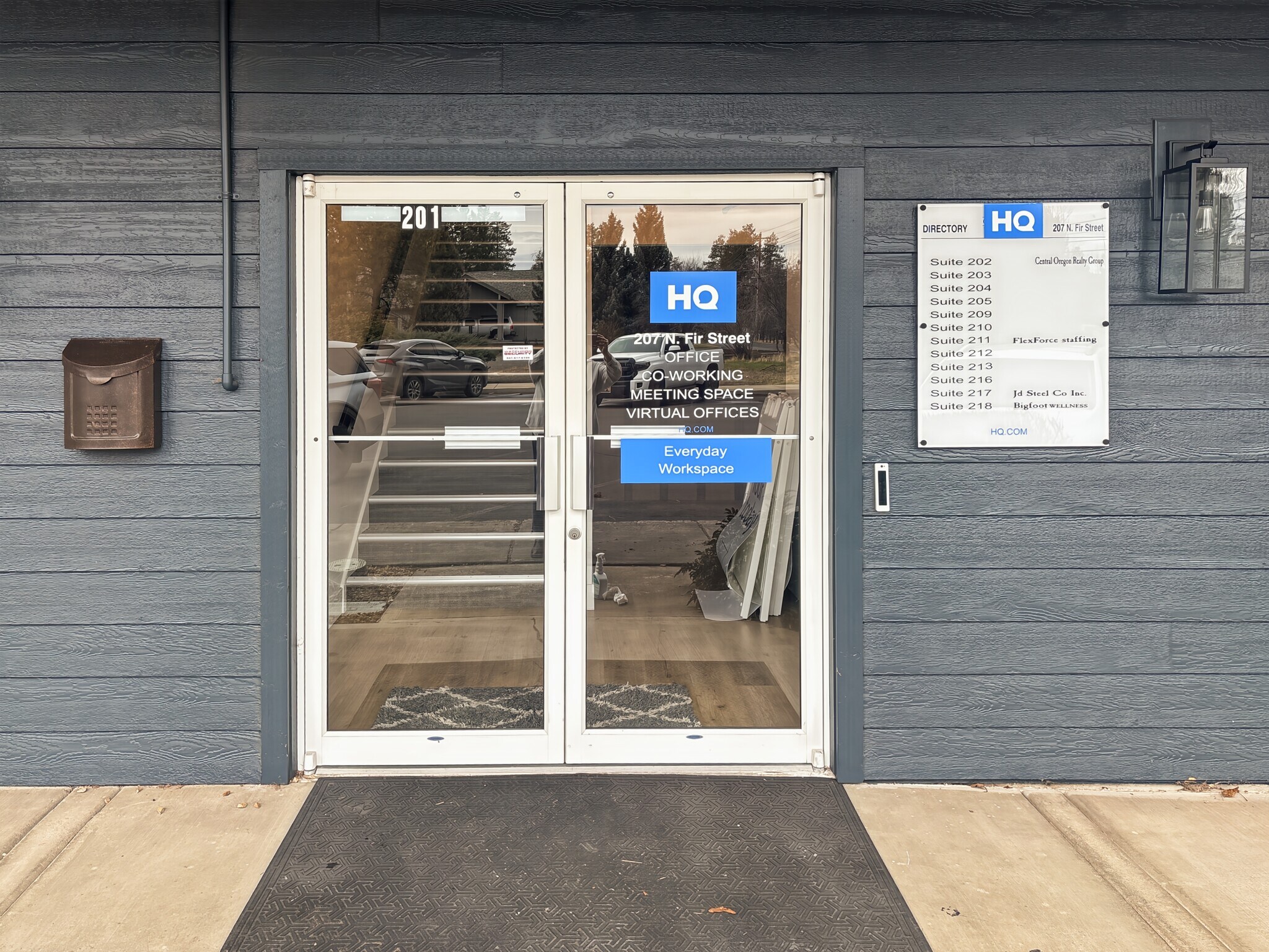 207 N fir St, Sisters, OR for lease Building Photo- Image 1 of 14