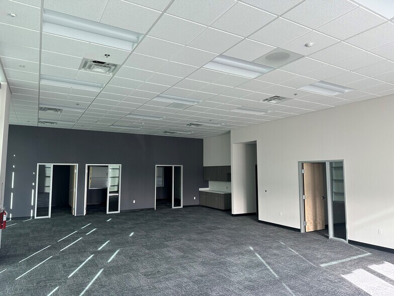 6400 E Azure Ave, Las Vegas, NV à louer - Photo intérieure - Image 3 de 6