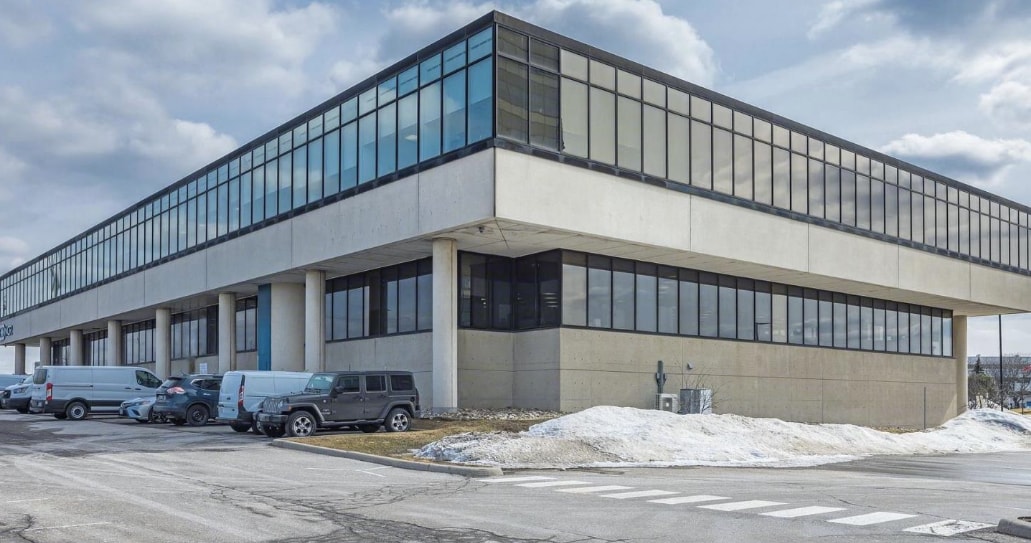 6865 Century Ave, Mississauga, ON for lease Building Photo- Image 1 of 13
