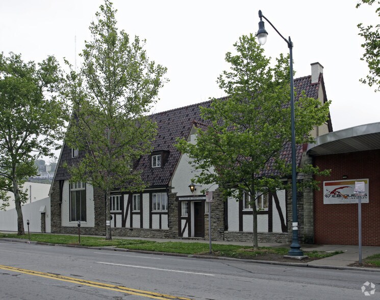 1816-1820 Central Pky, Cincinnati, OH à vendre - Photo du bâtiment - Image 3 de 4