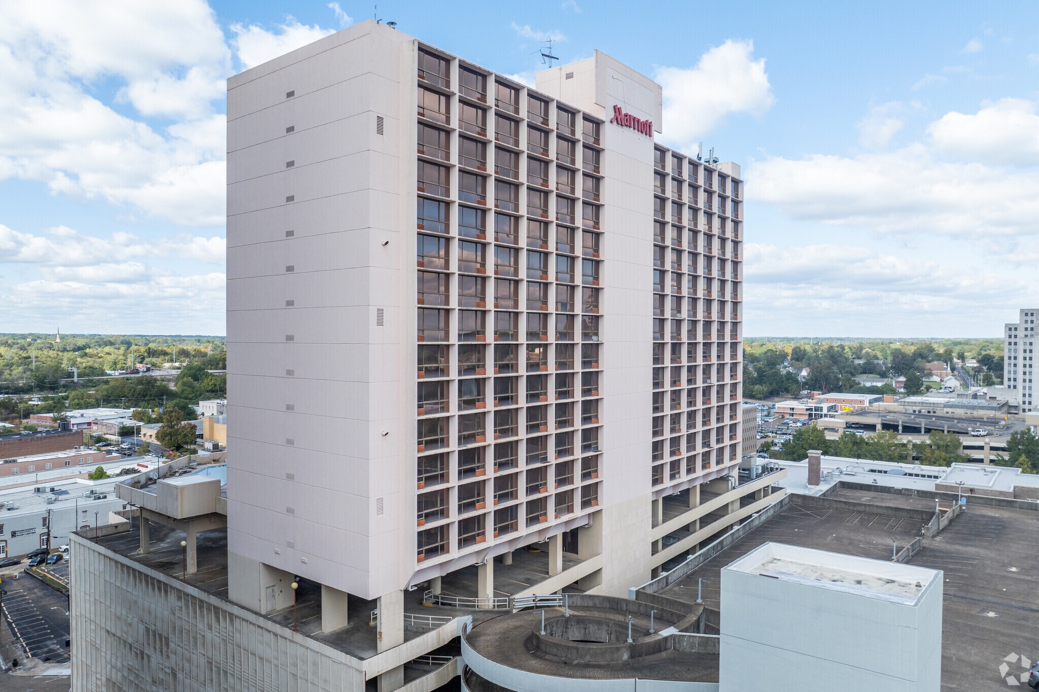 200 E Amite St, Jackson, MS à vendre Photo du bâtiment- Image 1 de 24