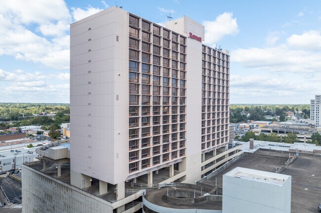 Plus de détails pour 200 E Amite St, Jackson, MS - Services hôteliers aux enchères