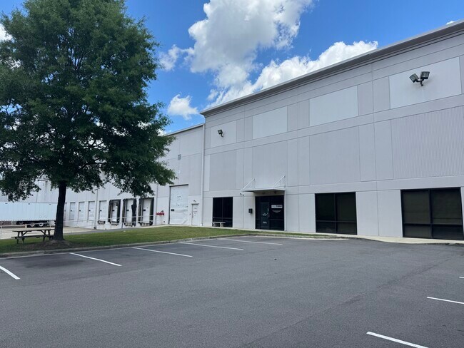 Plus de détails pour 5104 Chin Page Rd, Durham, NC - Industriel à louer
